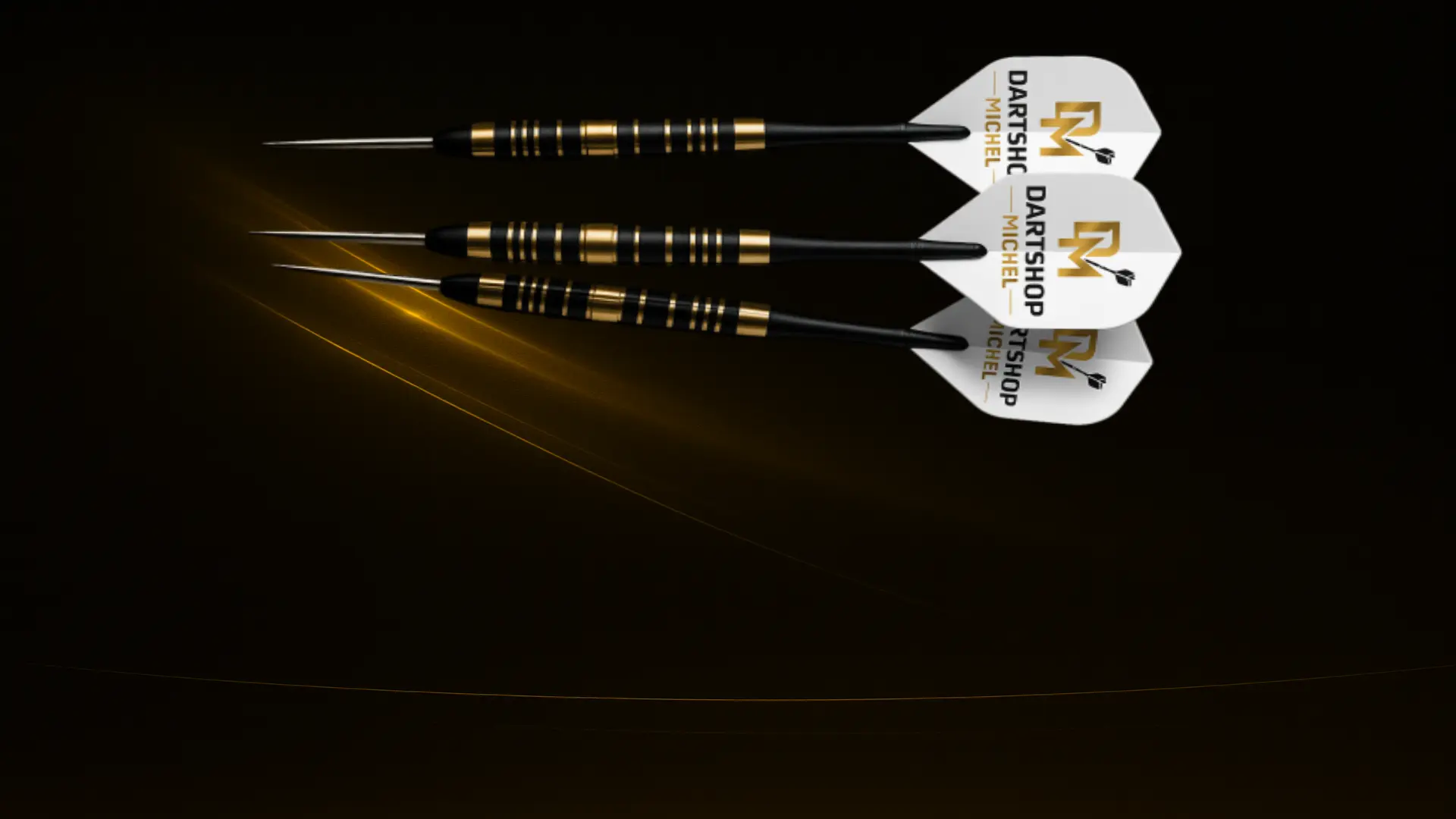 Drei Darts im Schwarz-Gold-Stil von Dartshop-Michel